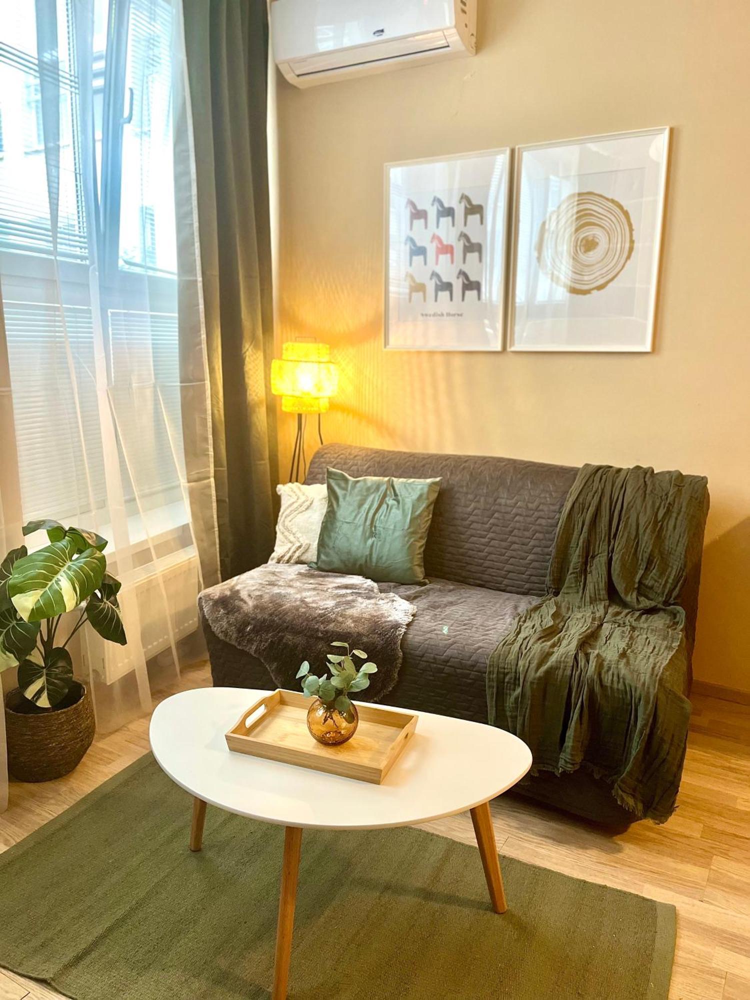 Apartment Jenny - Old Town, Free Private Parking, Ac Bratislava Exterior foto
